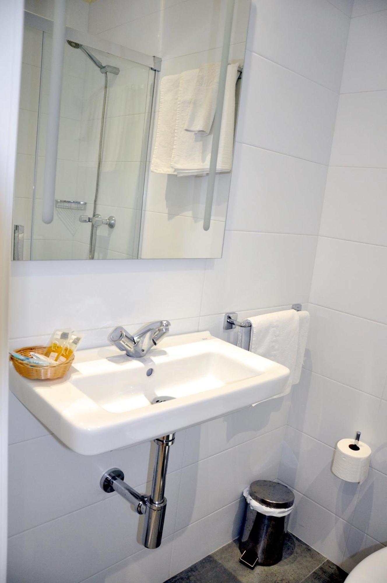 Hostal Paz Гондомар Екстериор снимка